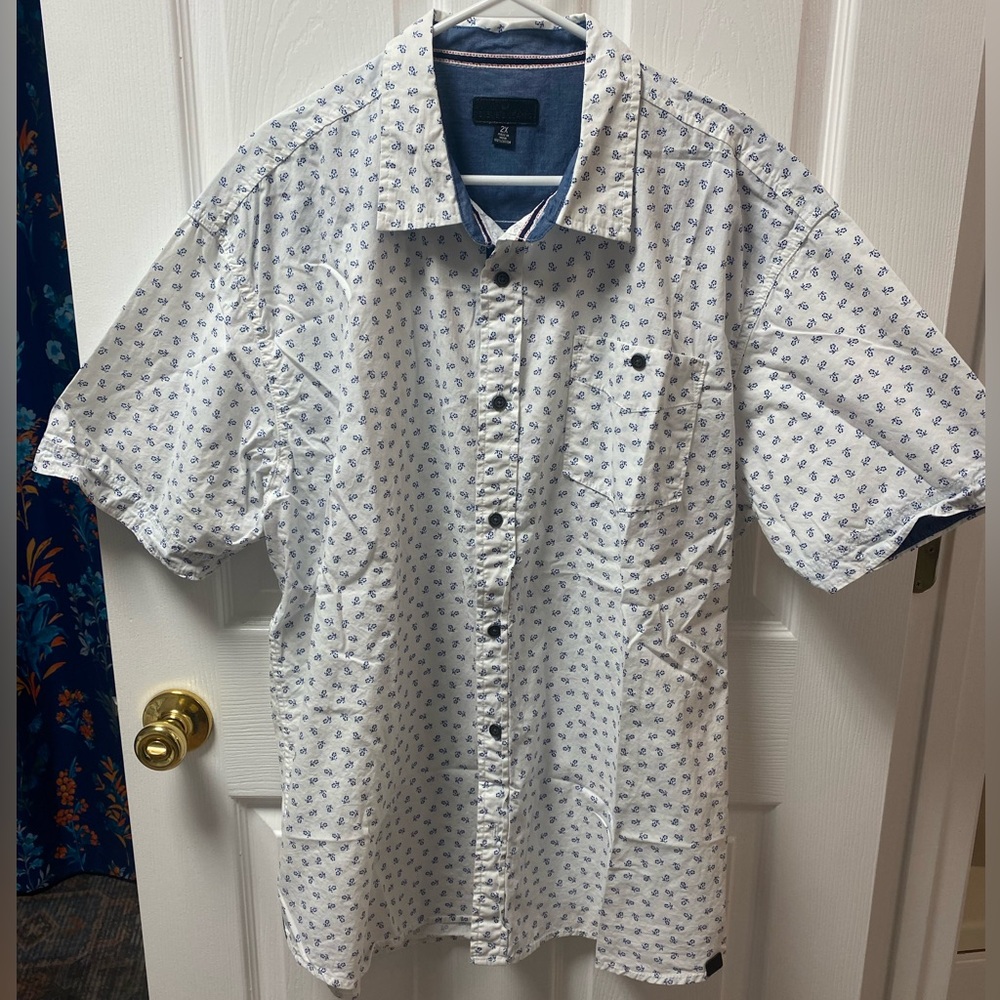 White Casual Button Down Shirt with Geometric Pattern